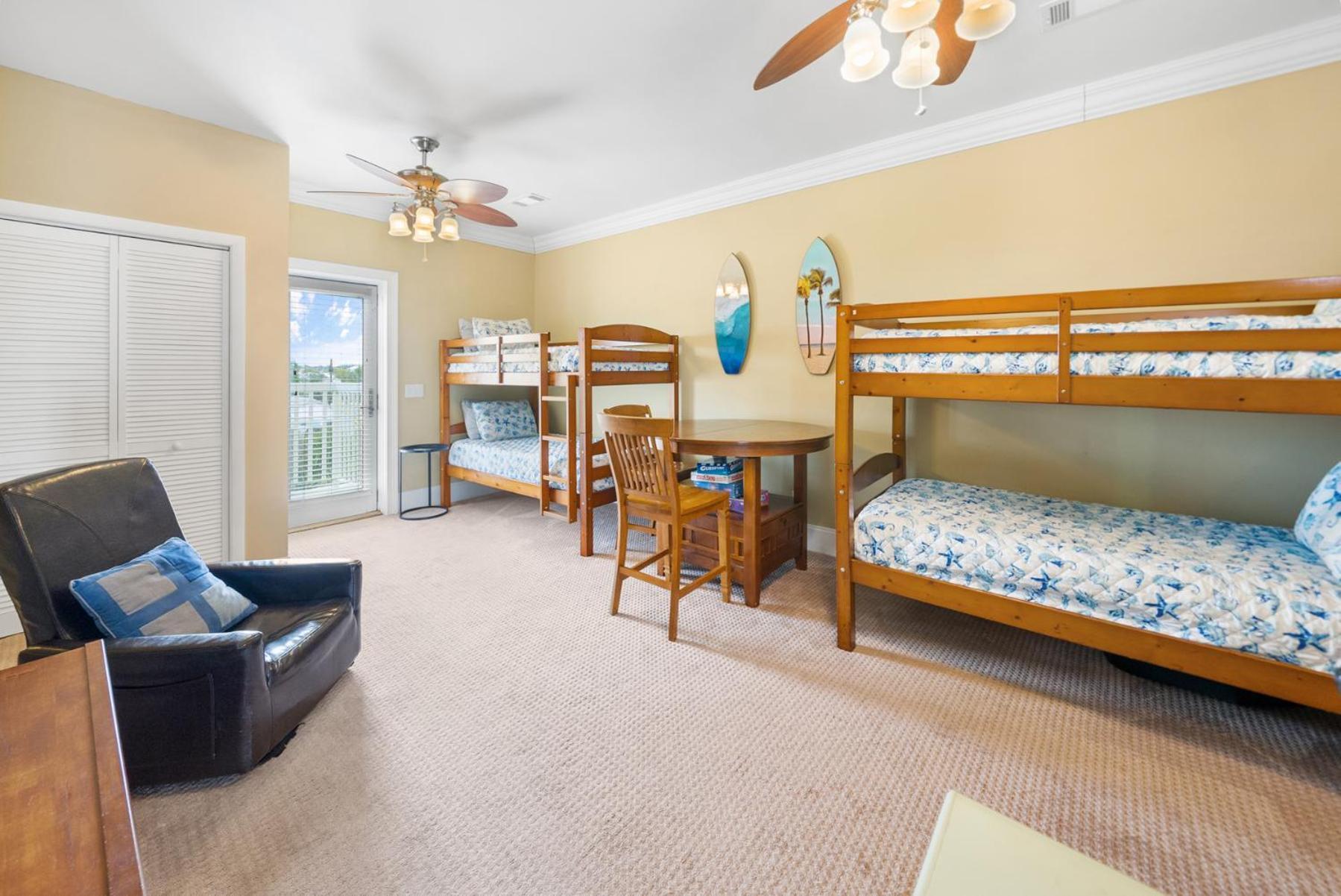 Spring Special, Lux 4br House Sleeps 12, Pool, Elevator, King Bed Villa